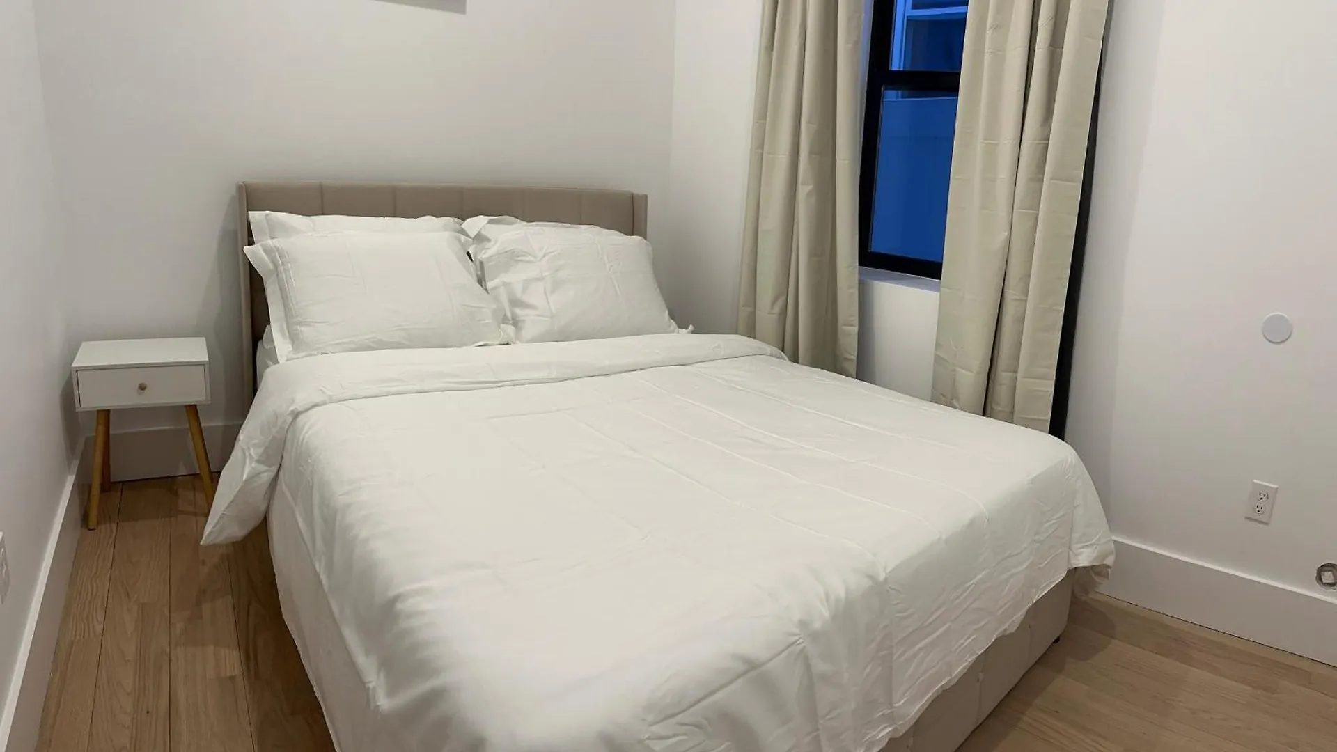 Modern, New 3 Bed, 2 Bath Apt Near Manhattan Jersey City 0*,  United States