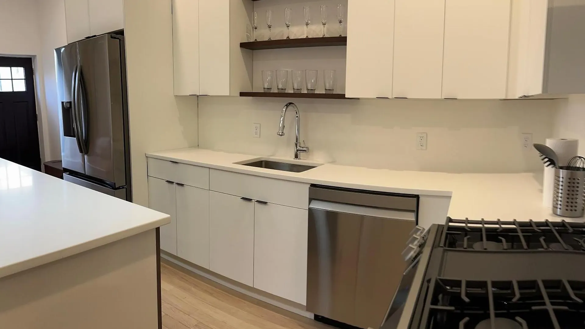Apartment Modern, New 3 Bed, 2 Bath Apt Near Manhattan Jersey City