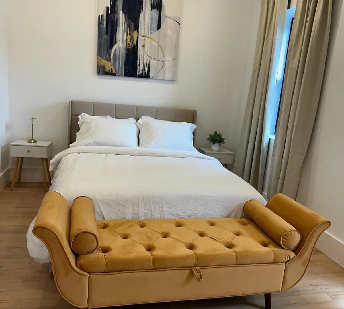 Modern, New 3 Bed, 2 Bath Apt Near Manhattan Jersey City Apartment